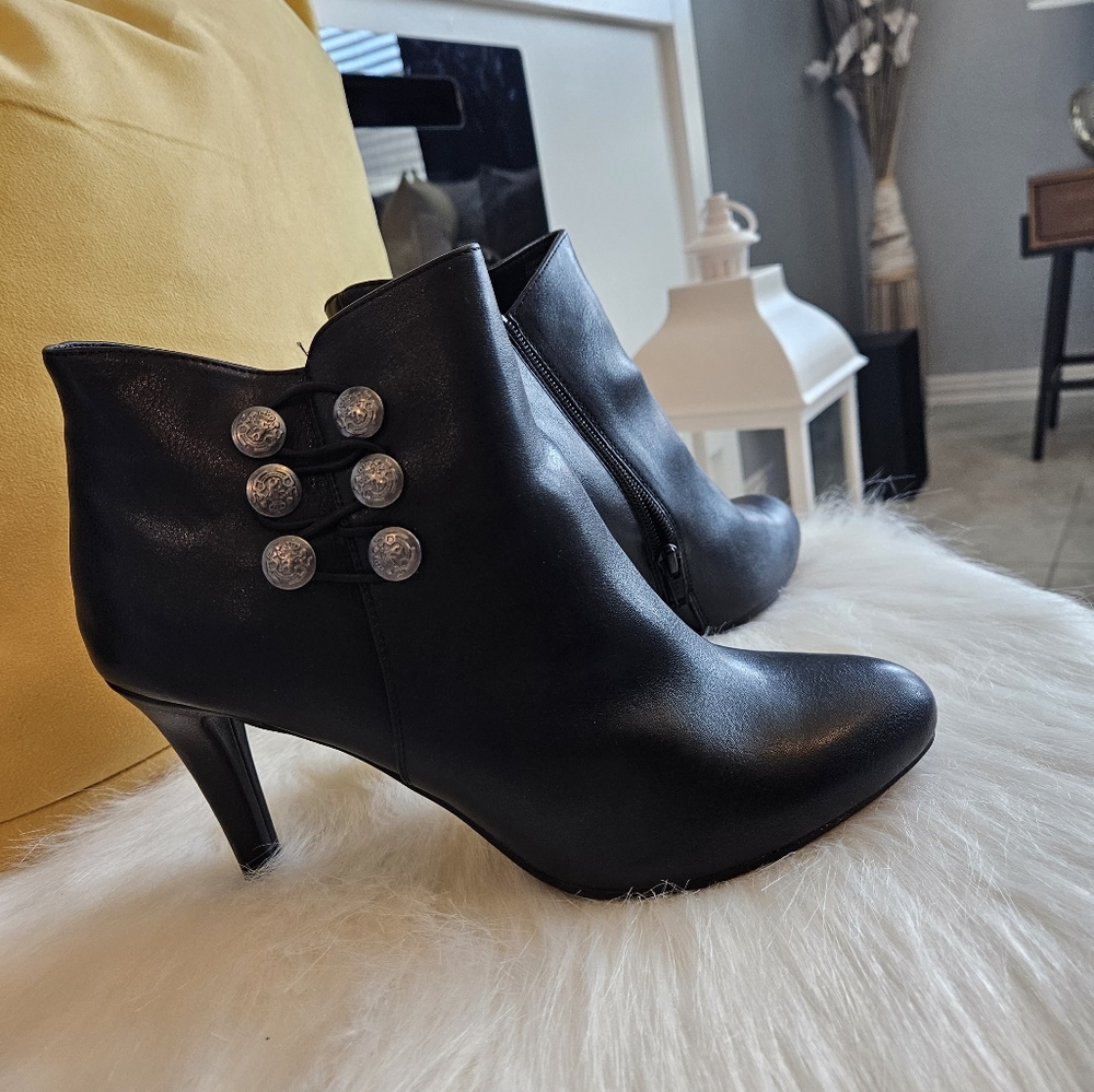 Black Booties
